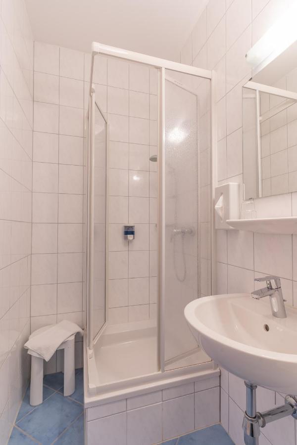 Hotel Kindler 2,0 Self-Check-In 레오벤 외부 사진