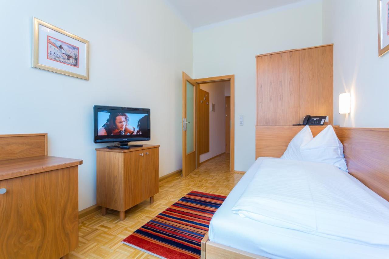 Hotel Kindler 2,0 Self-Check-In 레오벤 외부 사진